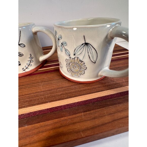 Set of 2 Ceramic Hand-drawnCoffee Mugs with Floral Butterfly Design from 180 Deg - Picture 5 of 11